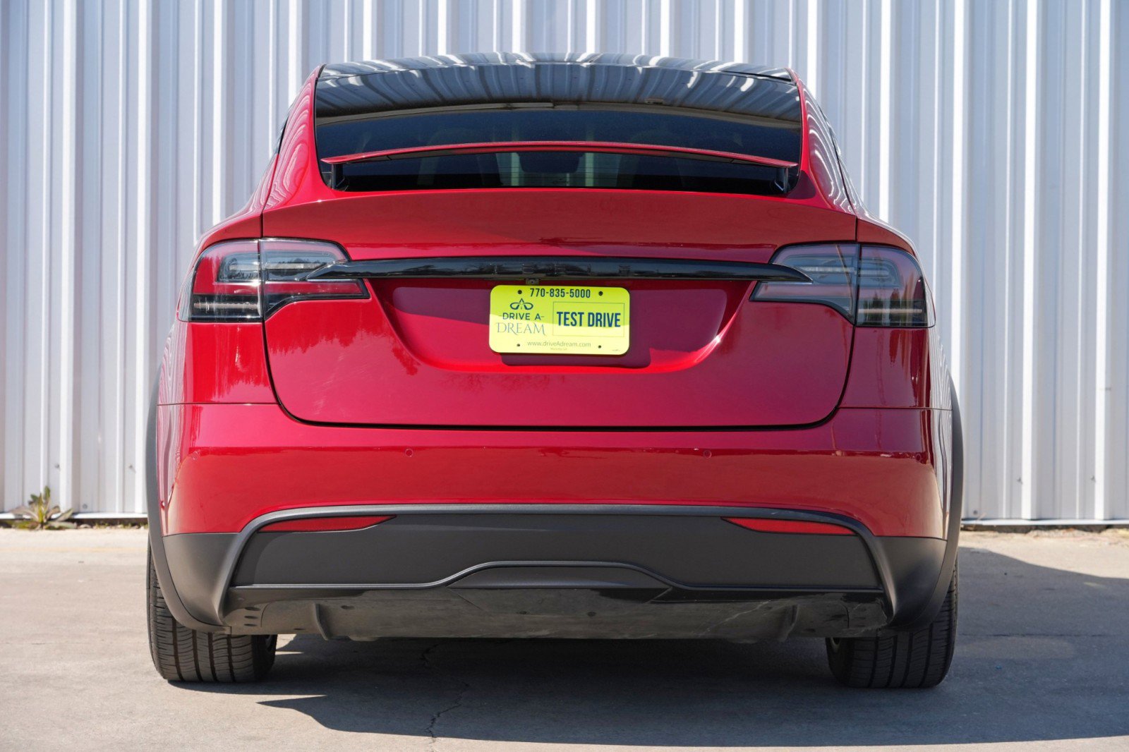 Used 2022 Tesla Model X Plaid image 11