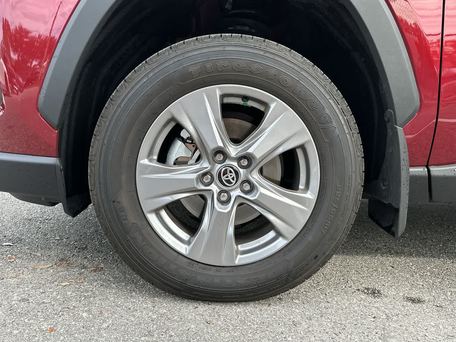 Used 2024 Toyota RAV4 XLE FWD image 14