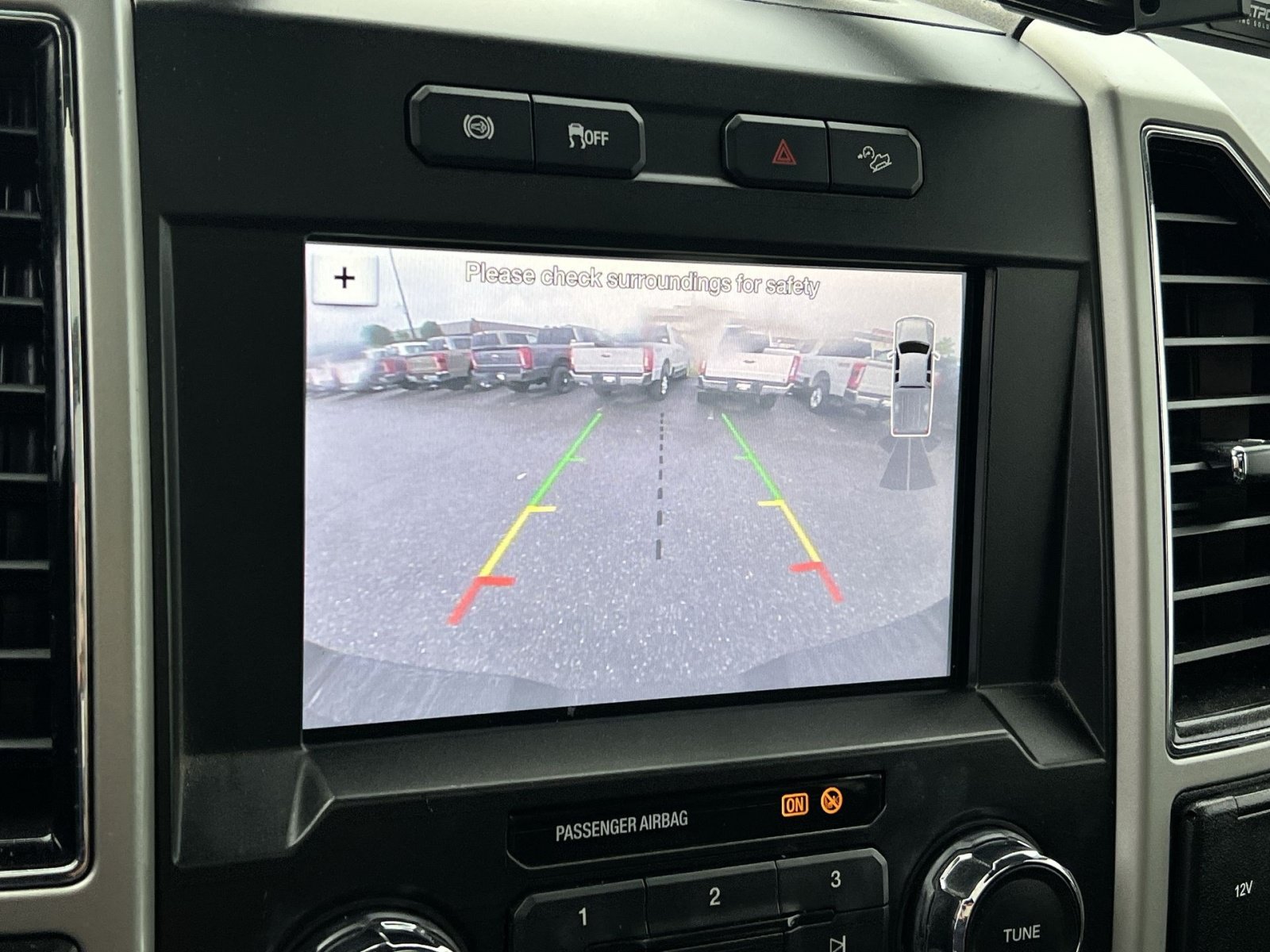 Used 2019 Ford F350 Lariat w/ Lariat Ultimate Package AWD/4WD image 19