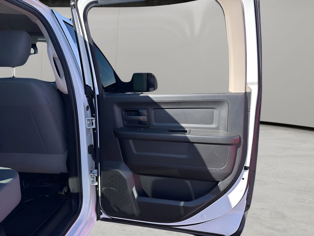 Used 2018 RAM 2500 Tradesman w/ Popular Equipment Group image 16