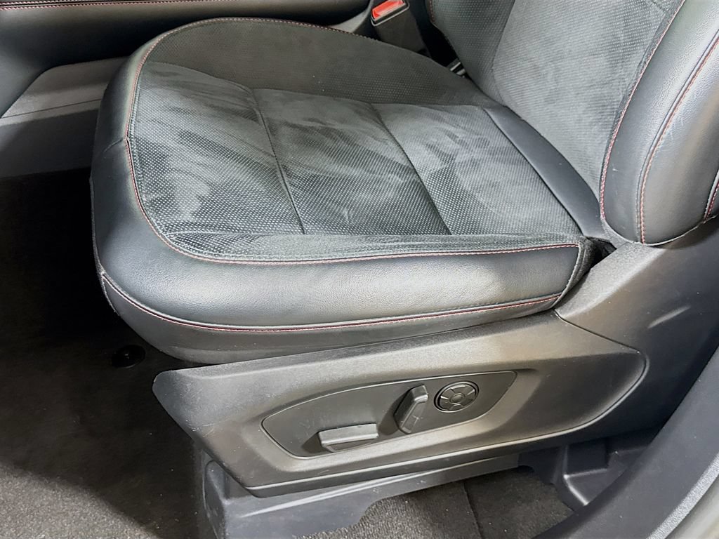 Used 2025 Ford Explorer ST w/ Sun And Sound Package AWD/4WD image 23