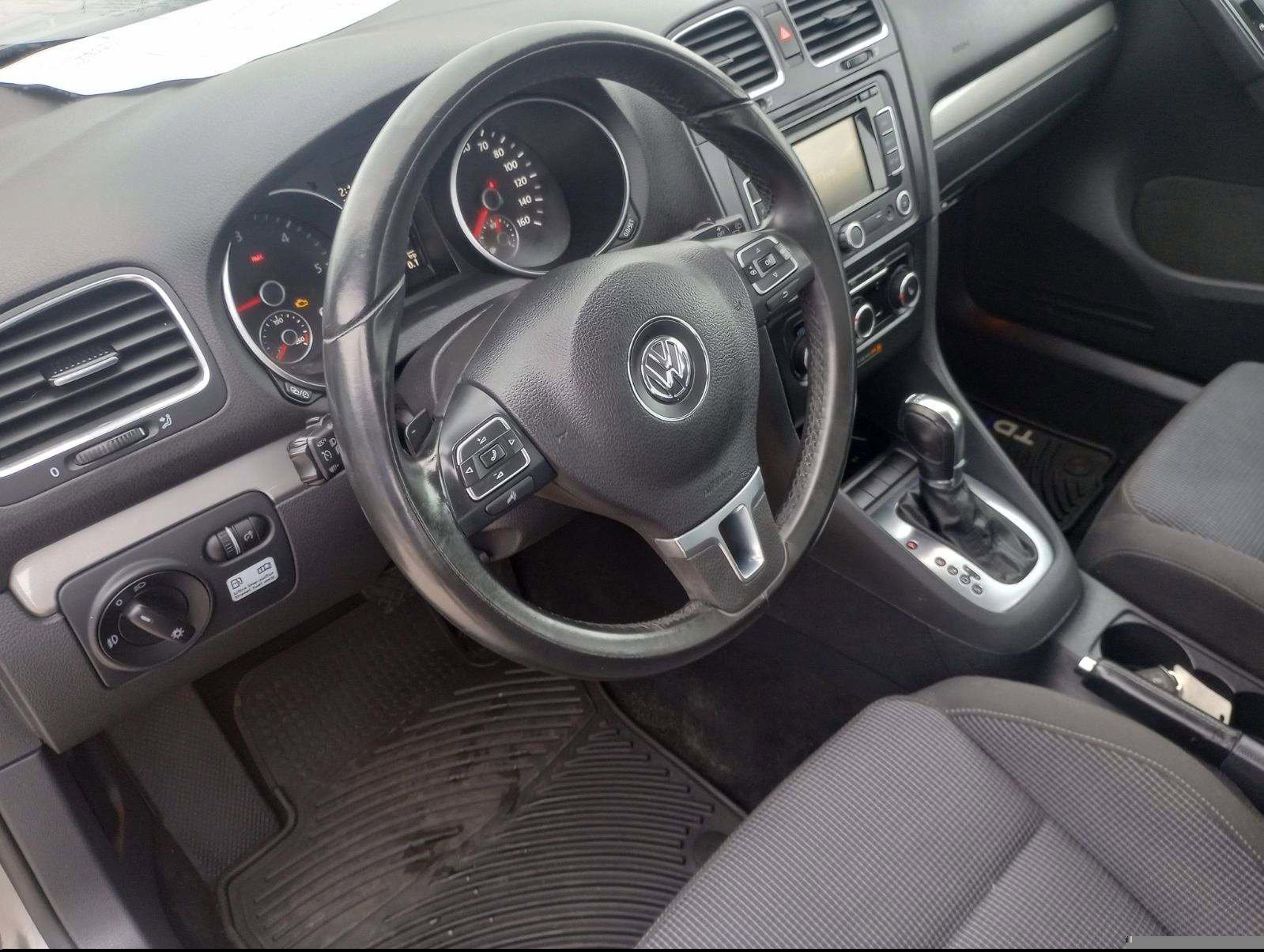 Used 2013 Volkswagen Golf TDI FWD image 17