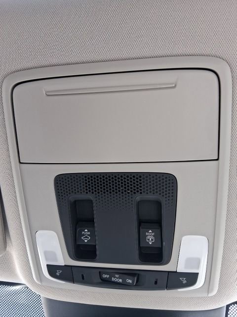 Used 2023 Honda Pilot Touring image 33