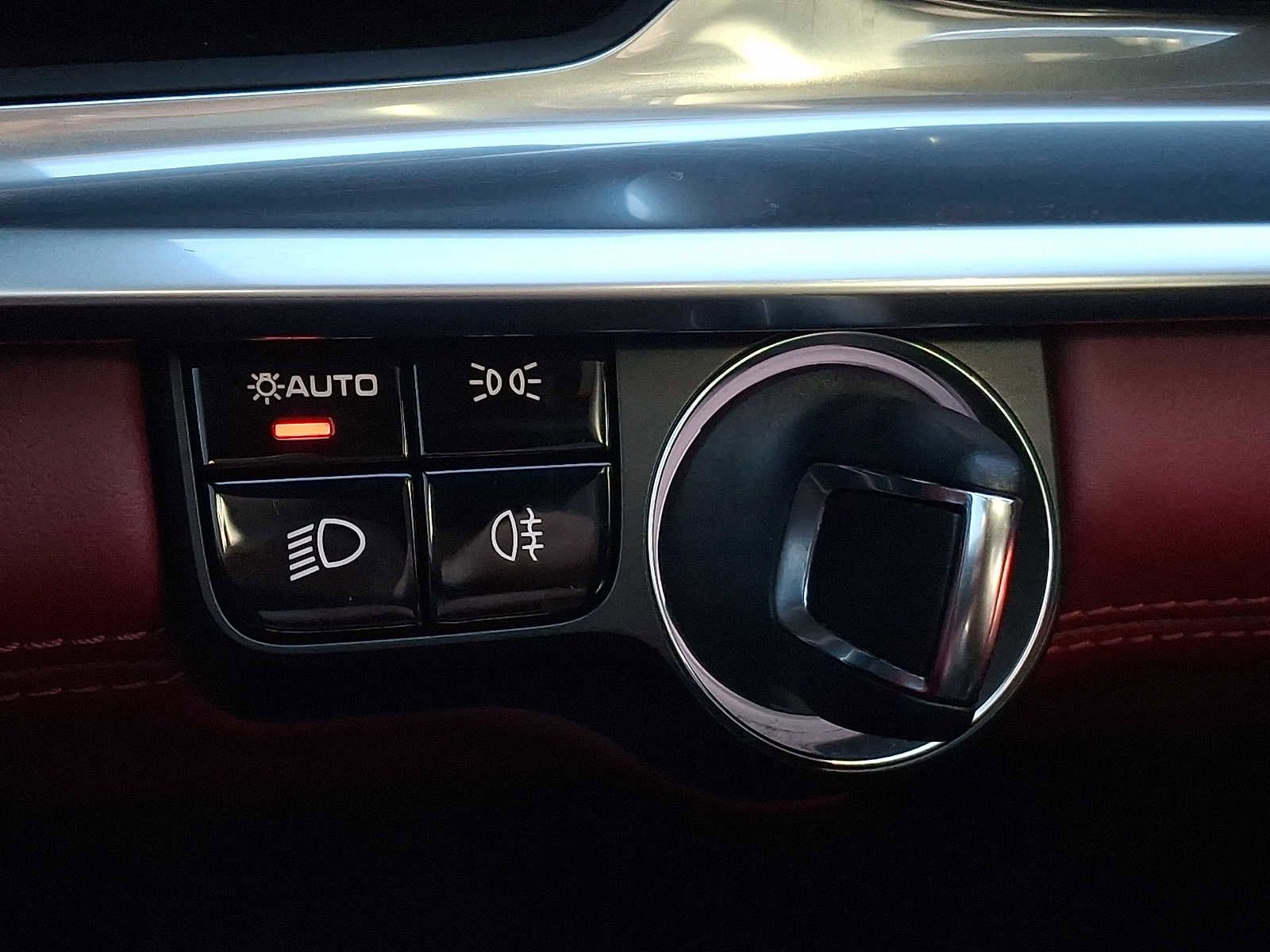 Used 2018 Porsche Panamera 4 image 20