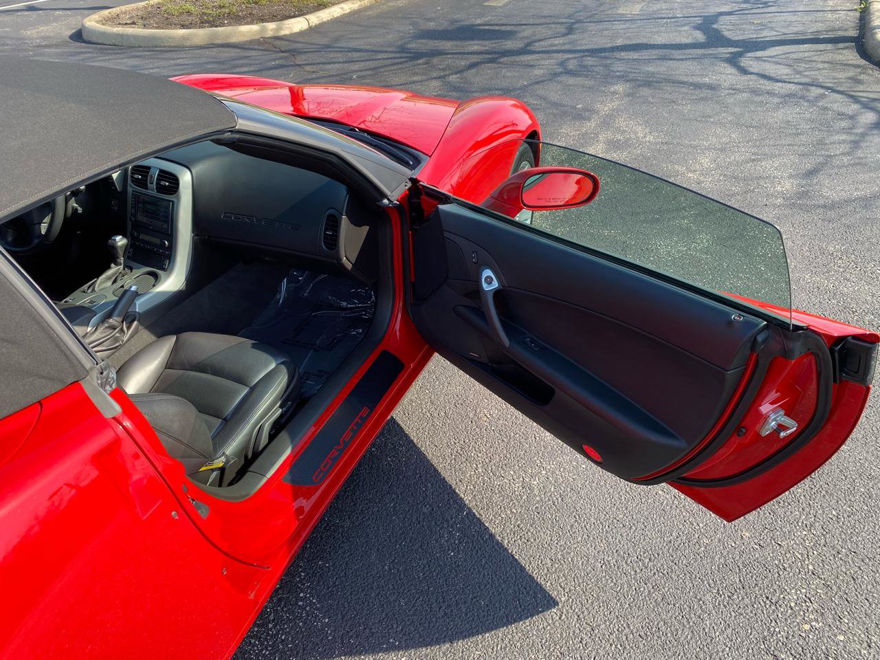 Used 2005 Chevrolet Corvette Convertible w/ Preferred Equipment Group image 25