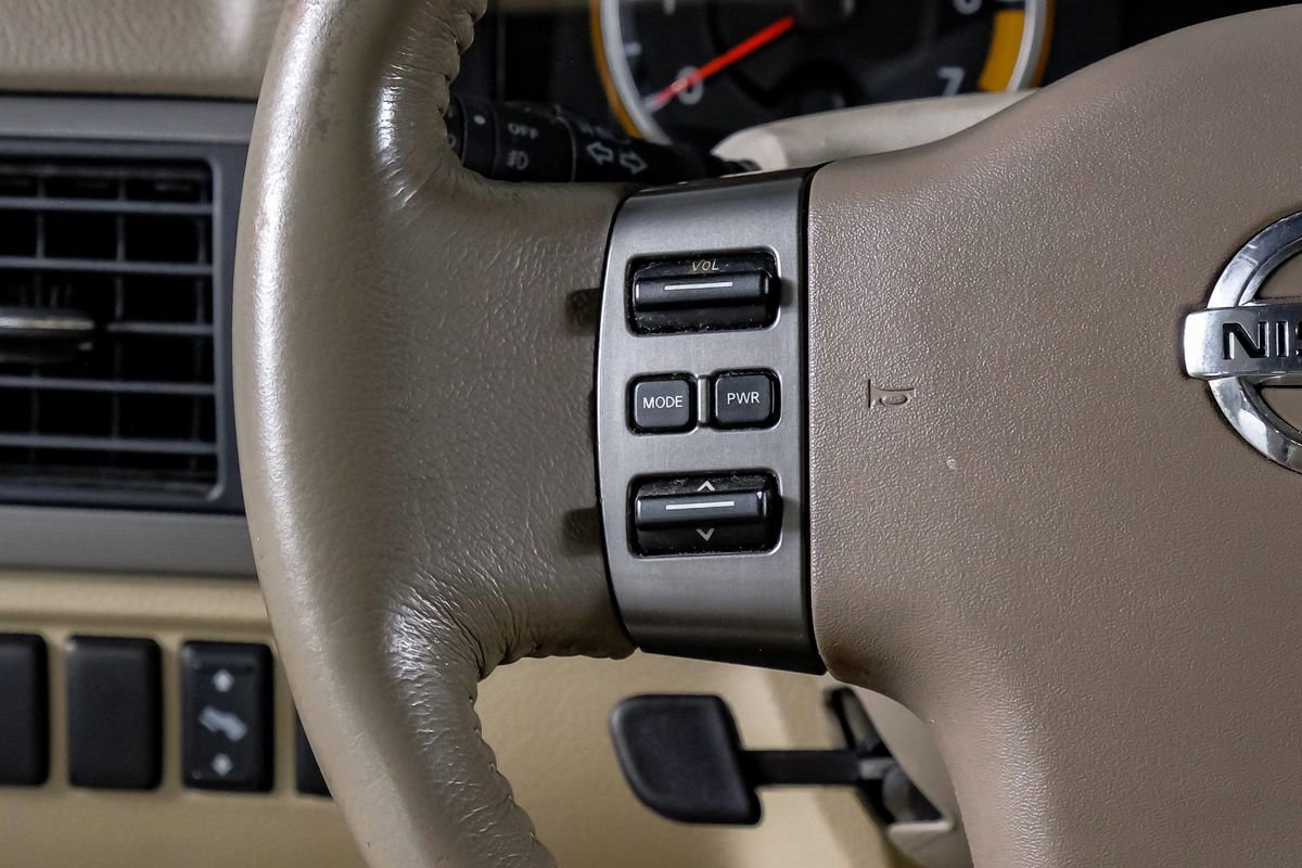 Used 2012 Nissan Armada SV image 17