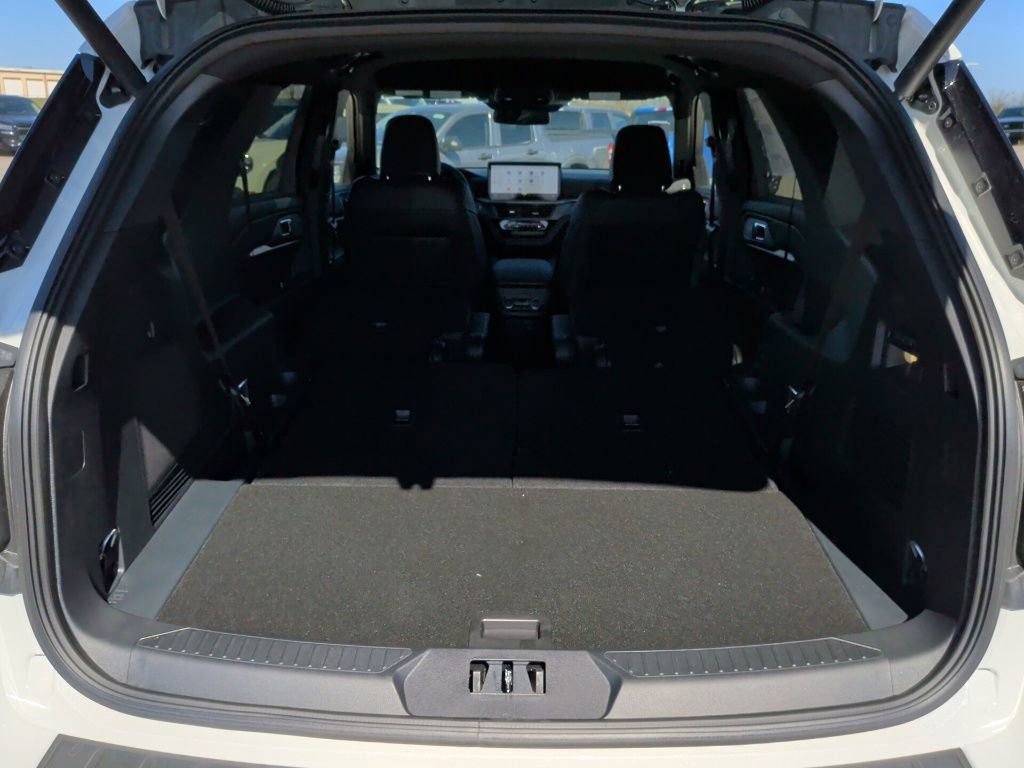 New 2026 Ford Explorer ST image 43