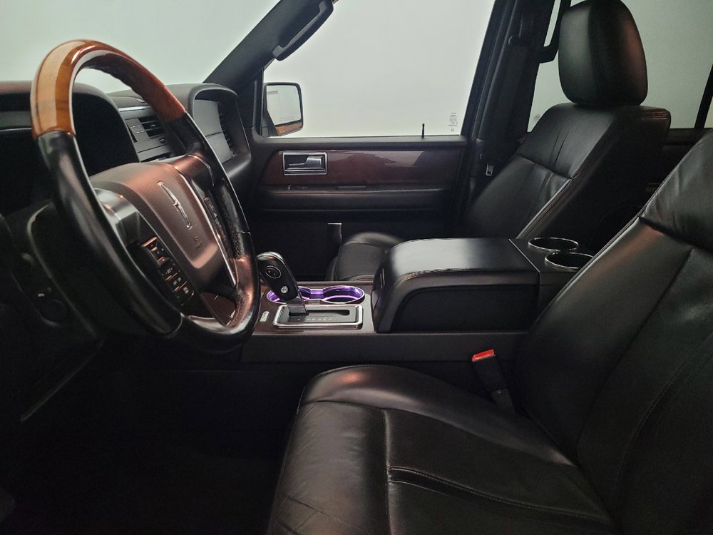 Used 2017 Lincoln Navigator Select AWD/4WD image 17