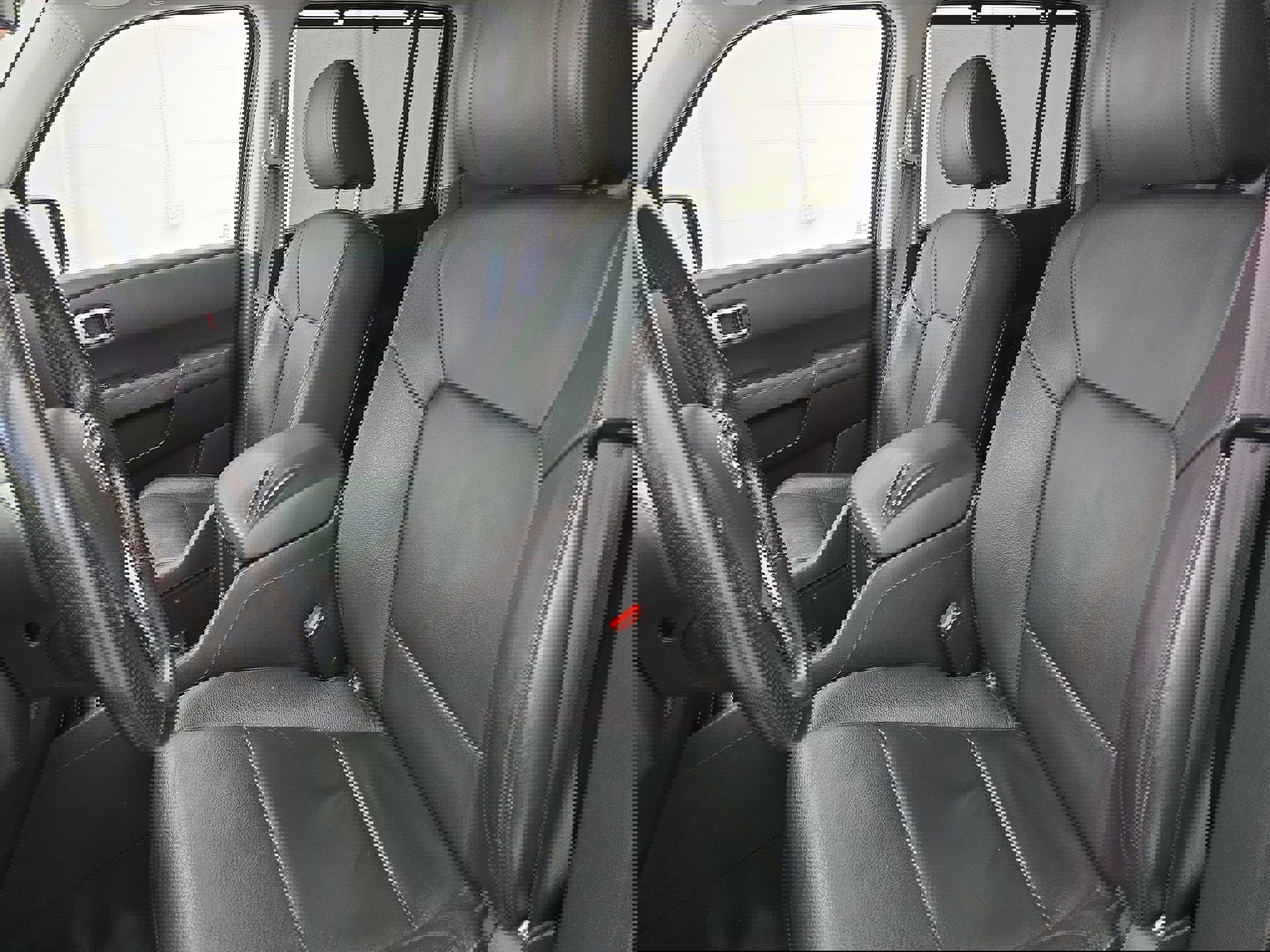 Used 2015 Honda Pilot Touring image 16