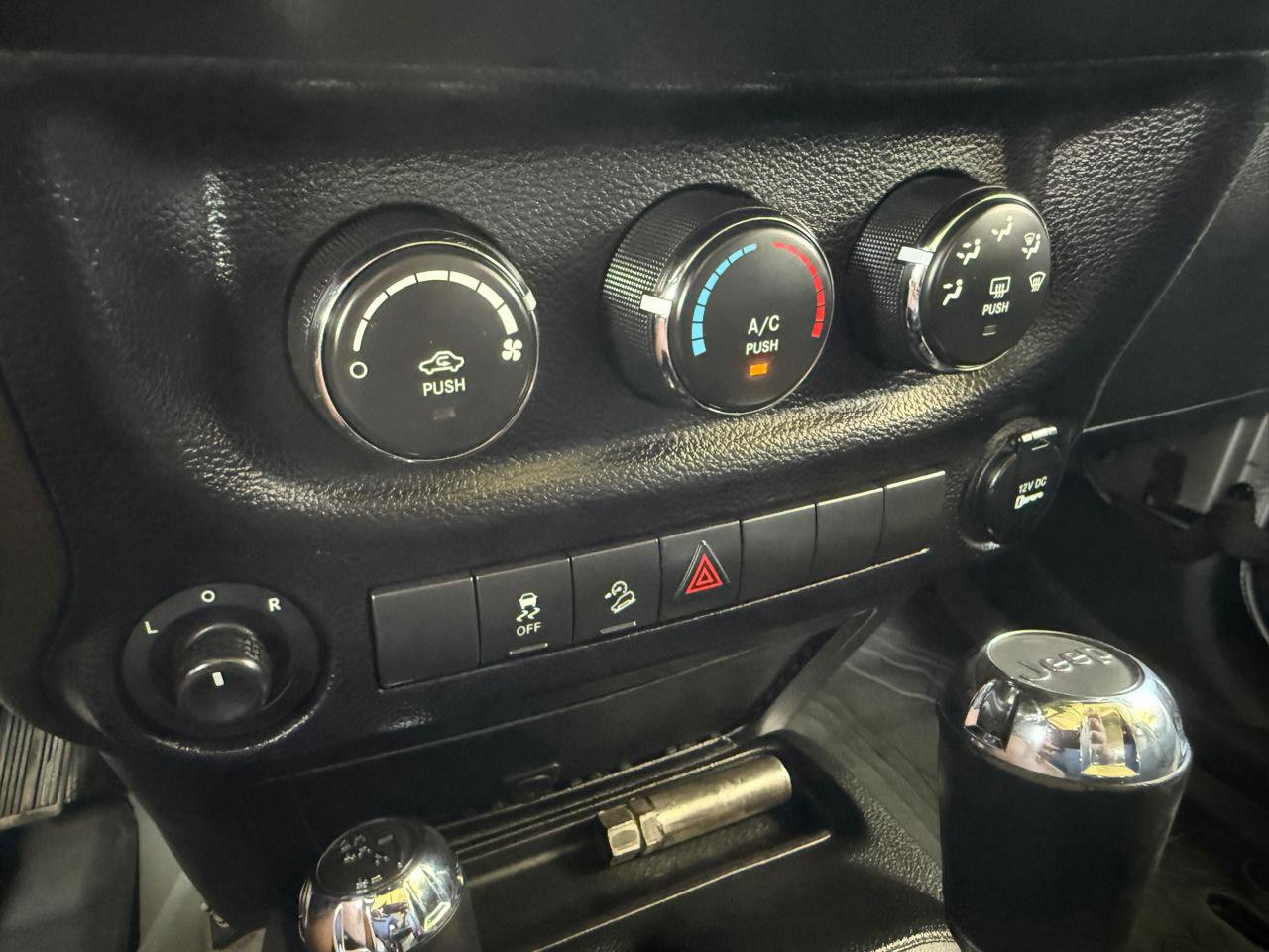 Used 2014 Jeep Wrangler Sport image 22
