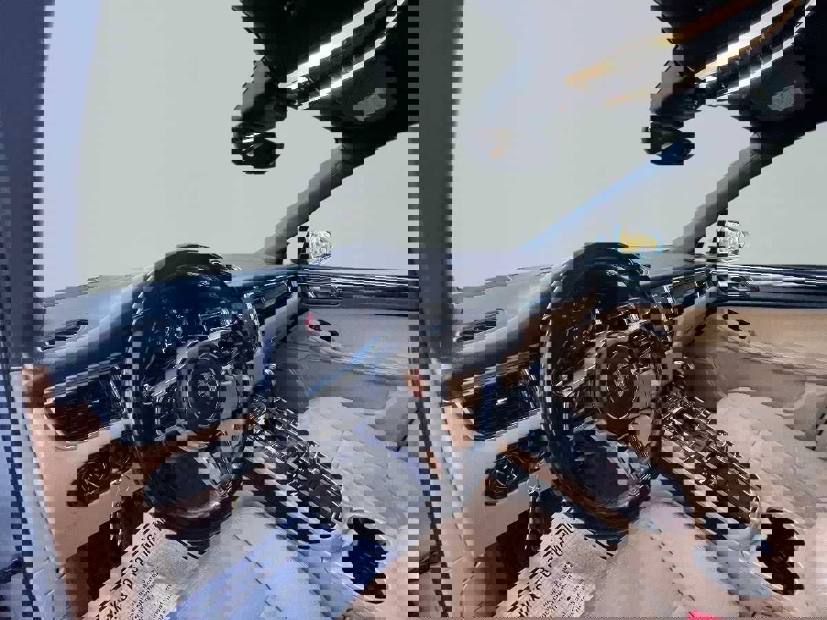 Used 2017 Porsche Macan image 9