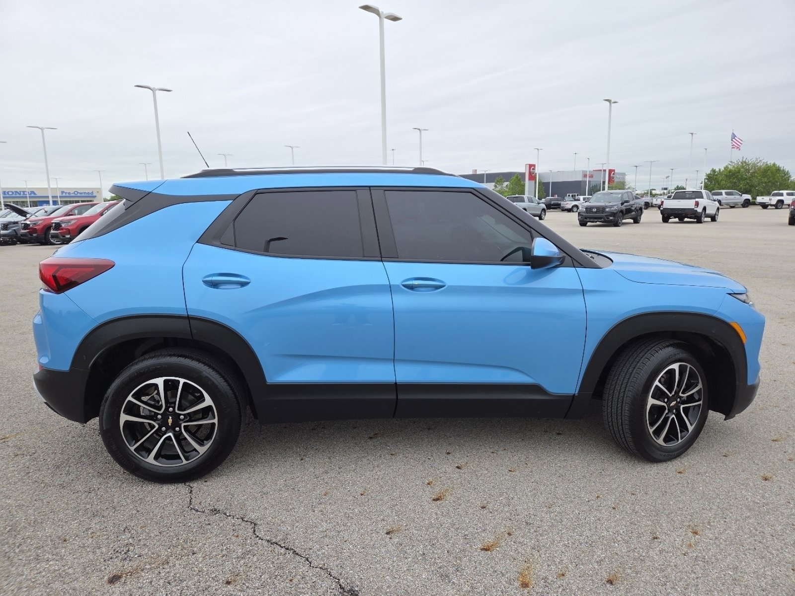 Used 2025 Chevrolet TrailBlazer LT w/ Convenience Package FWD image 19