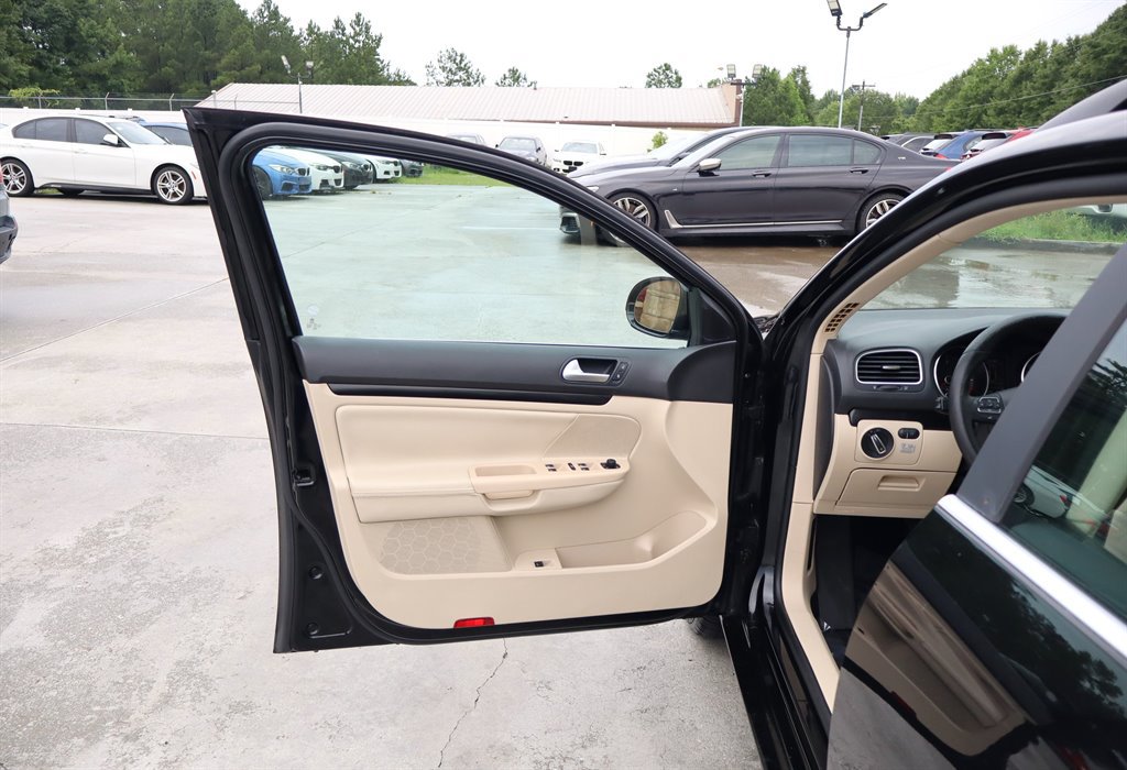 Used 2014 Volkswagen Jetta TDI FWD image 28