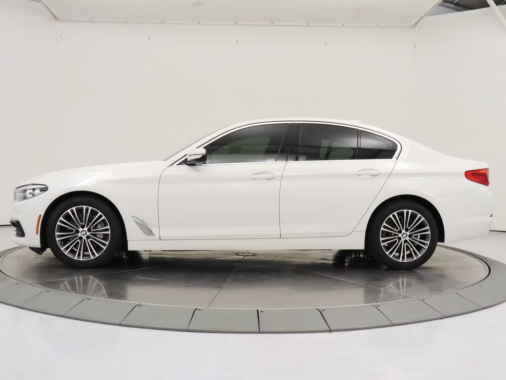 Used 2019 BMW 530i w/ Convenience Package RWD image 2