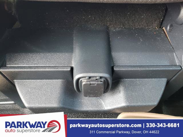 Used 2022 Ford F550 4x4 Crew Cab Super Duty w/ XLT Value Package image 16