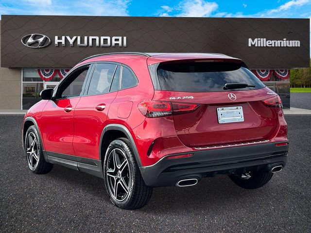 Used 2021 Mercedes-Benz GLA 250 4MATIC w/ AMG Line Exterior image 7