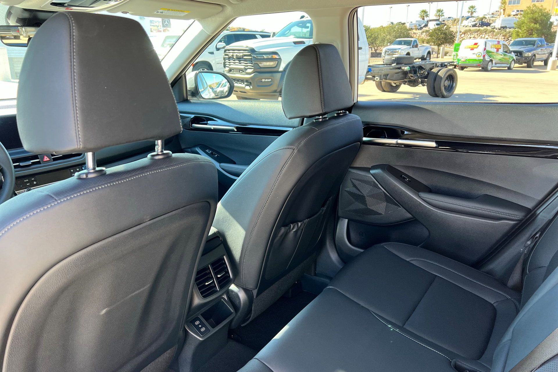 Used 2025 Kia Seltos SX image 20