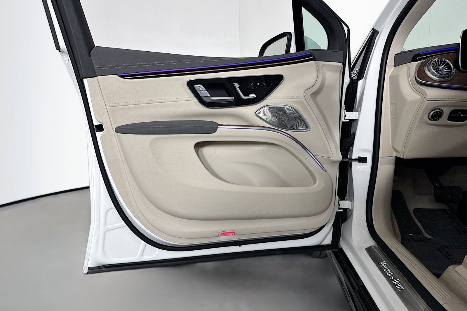 Certified 2023 Mercedes-Benz EQS 450+ SUV image 21