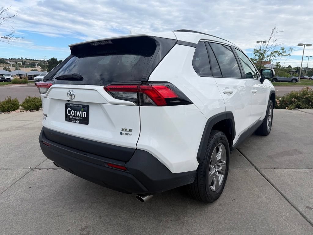 Used 2025 Toyota RAV4 XLE AWD/4WD image 8