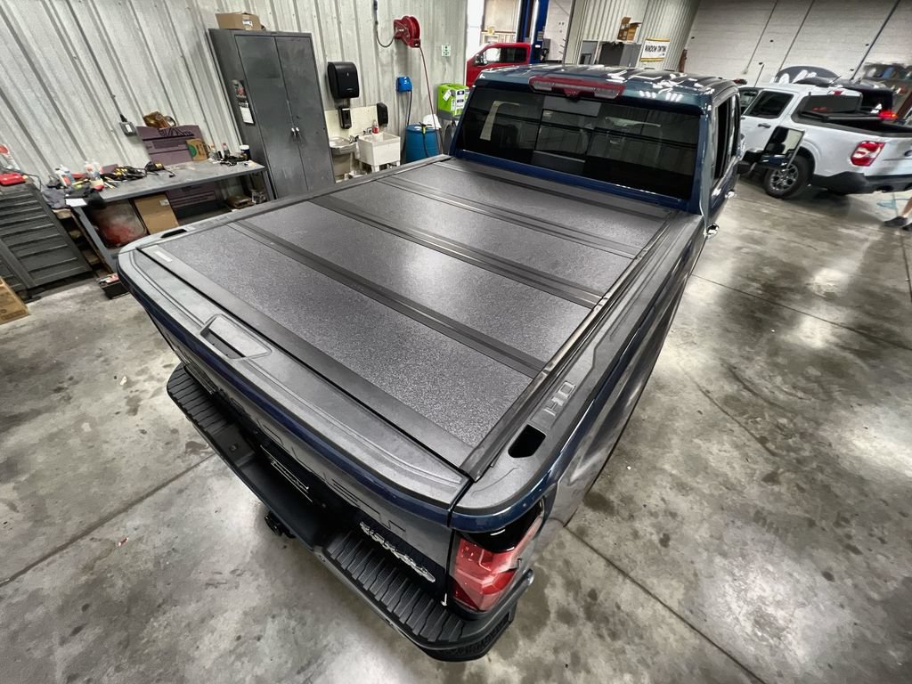 Used 2024 Chevrolet Silverado 2500 High Country w/ Technology Package AWD/4WD image 27