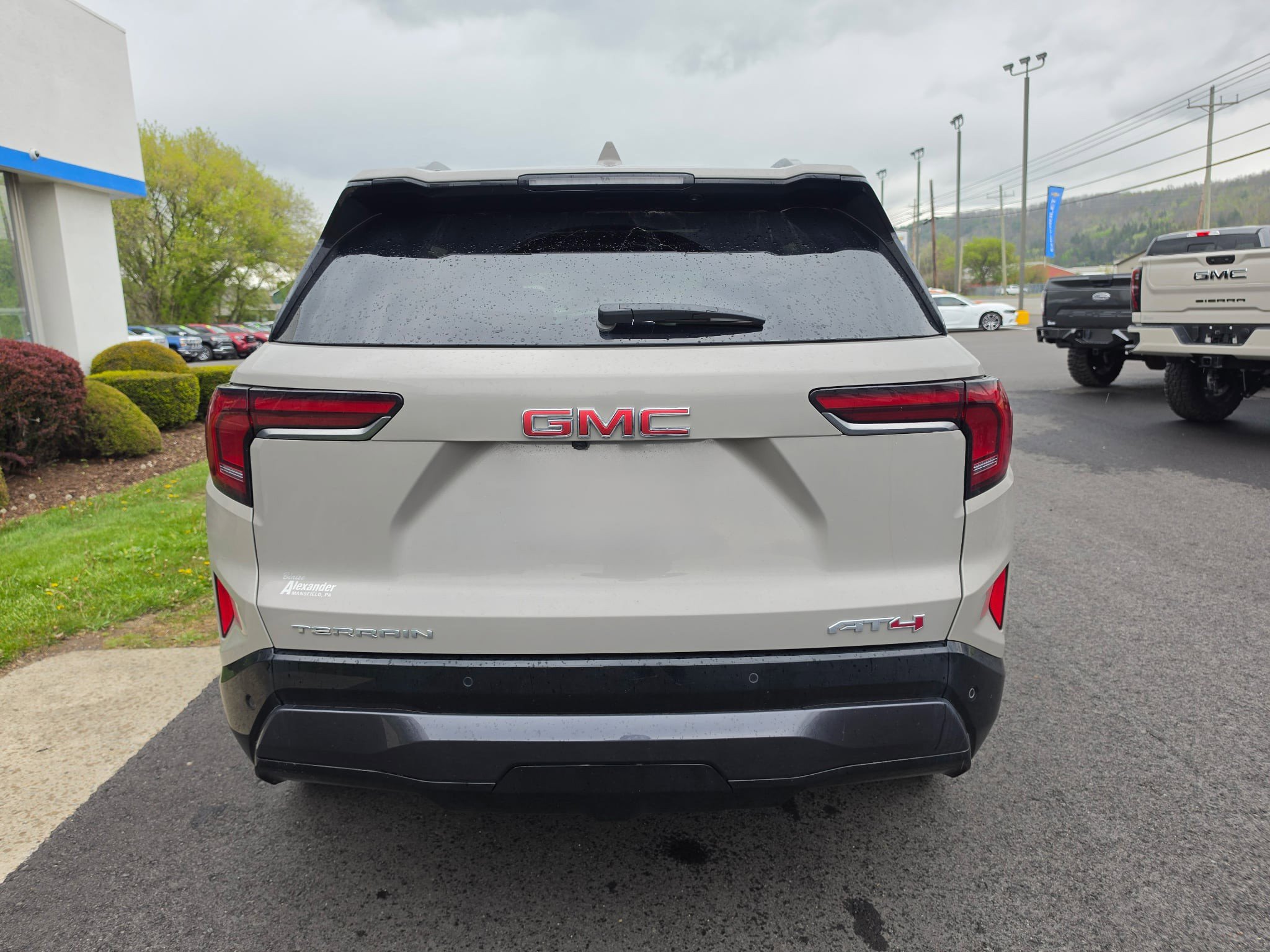 Used 2026 GMC Terrain AT4 w/ Convenience Package III AWD/4WD image 4