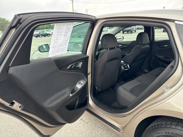 Used 2025 Chevrolet Malibu LT image 23