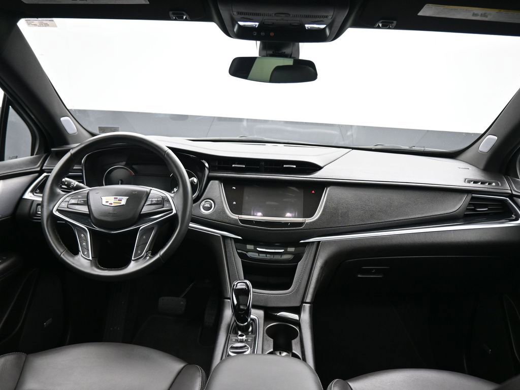 Used 2025 Cadillac XT5 Premium Luxury image 39