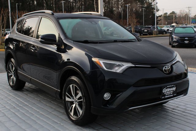 Used 2018 Toyota RAV4 XLE image 7