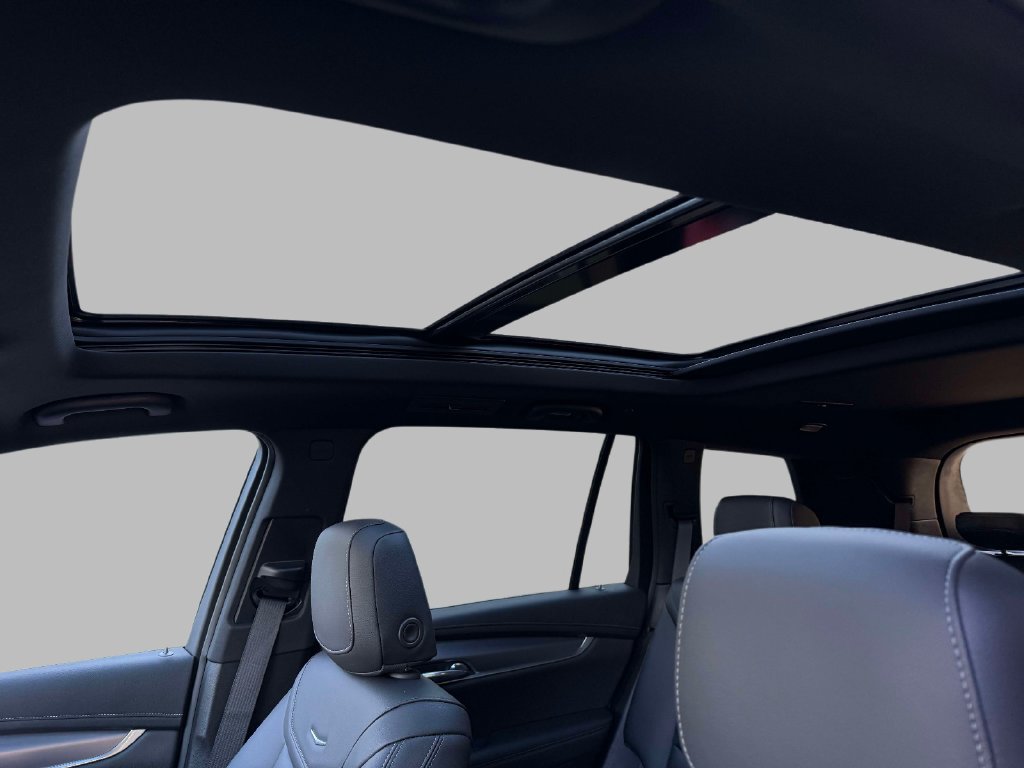 Certified 2025 Cadillac XT6 Luxury AWD/4WD image 24