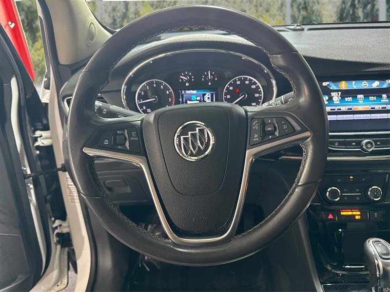 Used 2020 Buick Encore Preferred w/ Safety Package FWD image 18