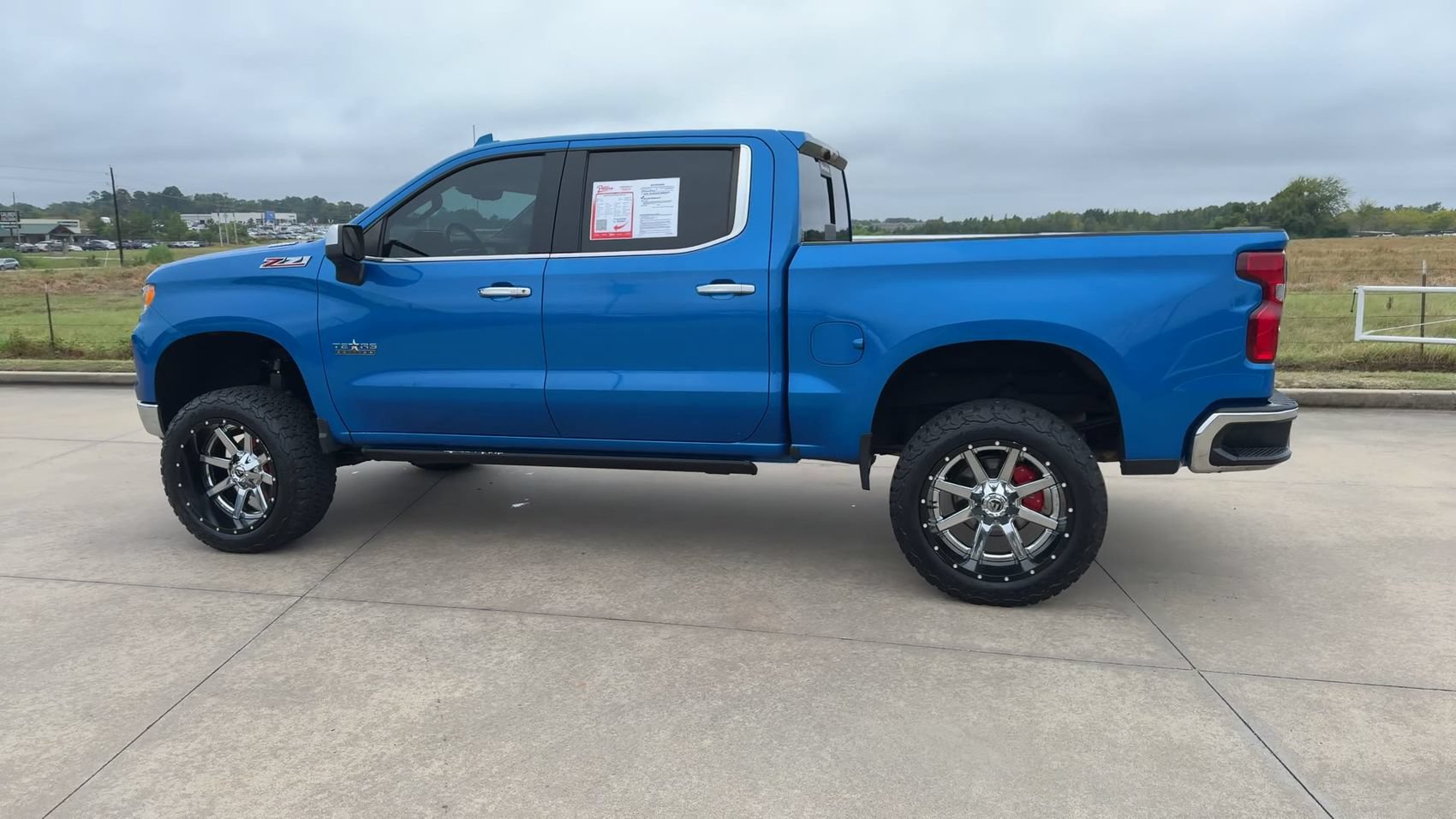 Used 2022 Chevrolet Silverado 1500 LTZ w/ LTZ Premium Texas Edition AWD/4WD image 6