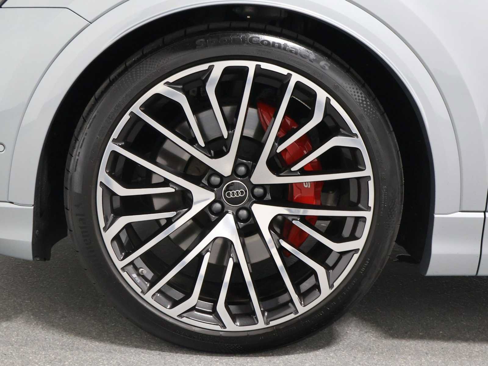 Used 2024 Audi SQ8 Prestige AWD/4WD image 38