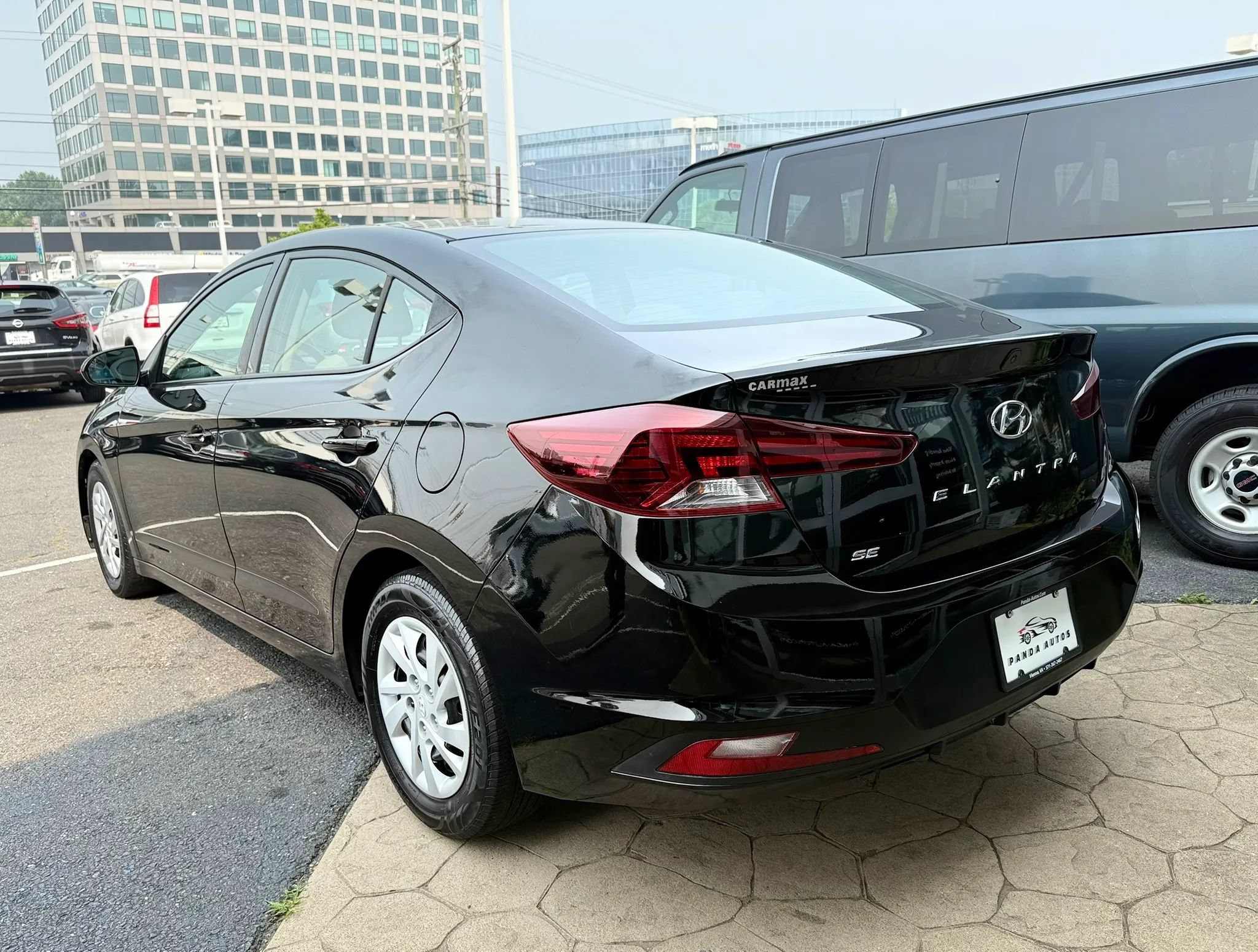 Used 2020 Hyundai Elantra SE FWD image 5