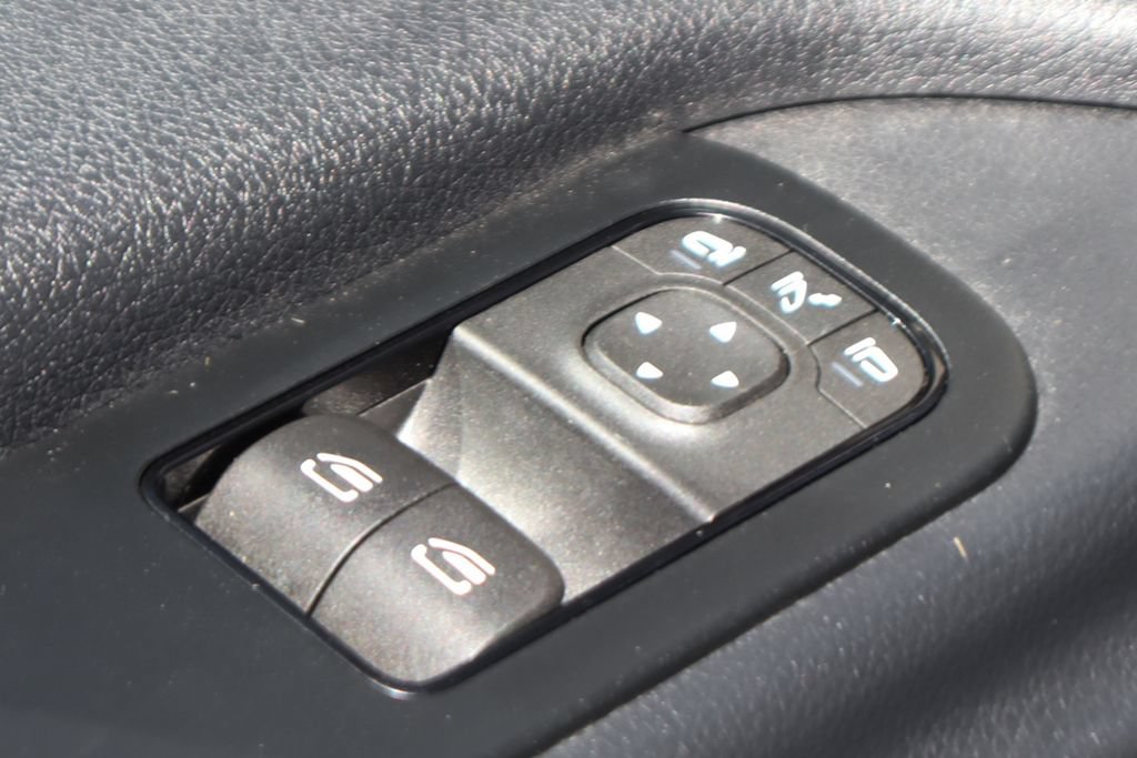 Used 2023 Mercedes-Benz Sprinter 2500 image 22