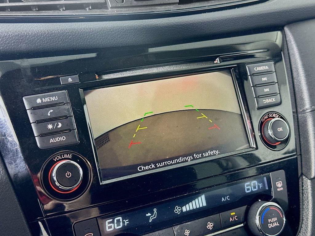 Used 2019 Nissan Rogue SV AWD/4WD image 10