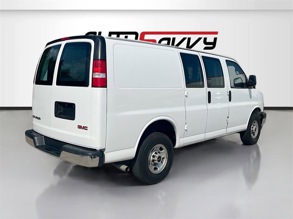 Used 2022 GMC Savana 2500 w/ Driver Convenience Package image 7