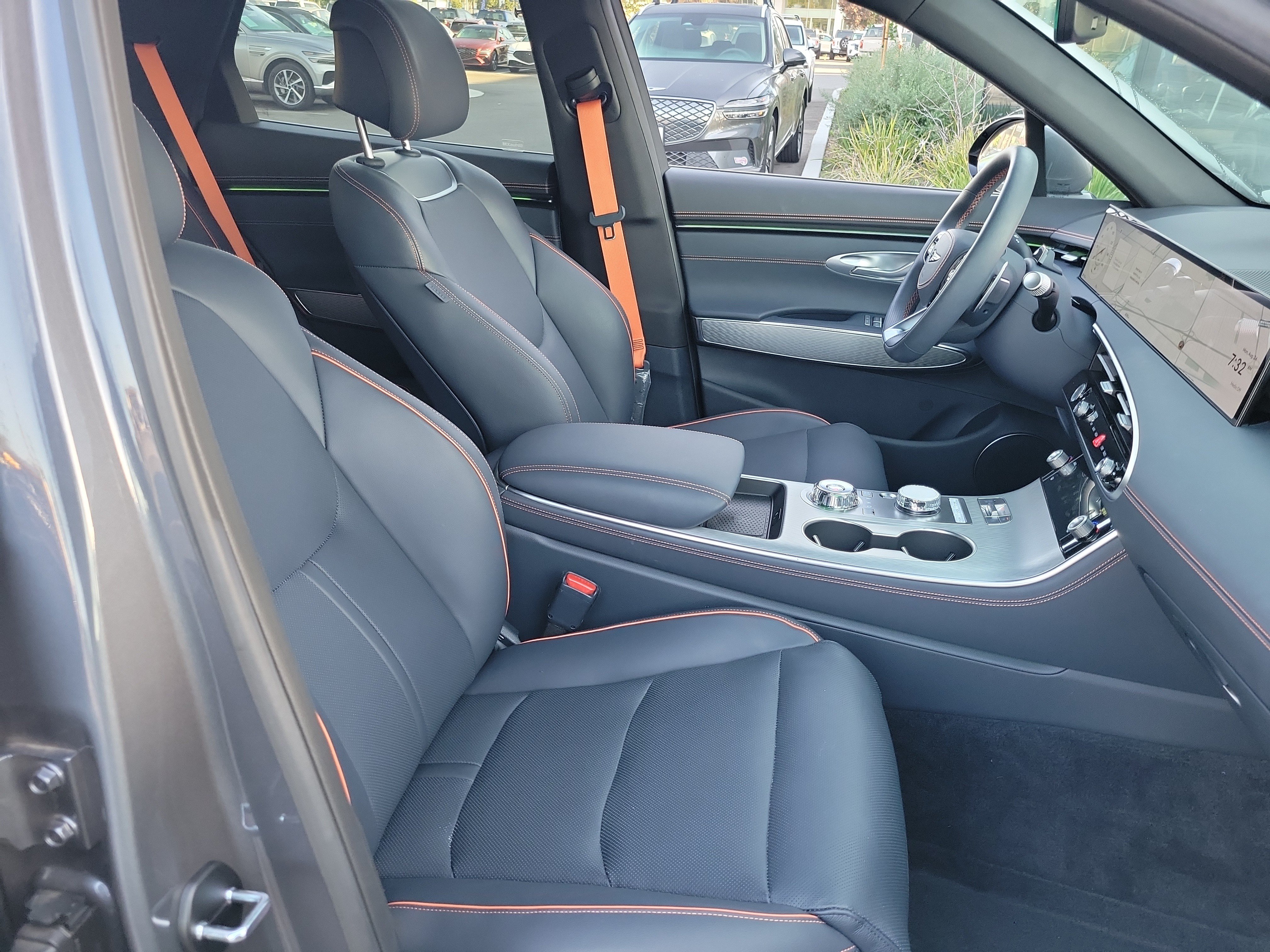 Certified 2026 Genesis GV70 2.5T Sport Prestige AWD/4WD image 24