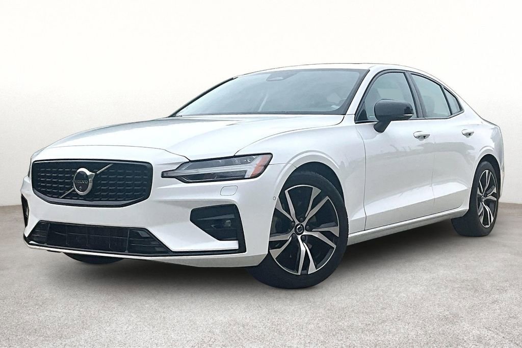 Used 2025 Volvo S60 B5 Plus AWD/4WD image 15