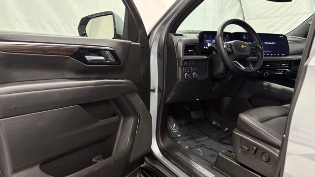 Used 2025 Chevrolet Tahoe LT image 35