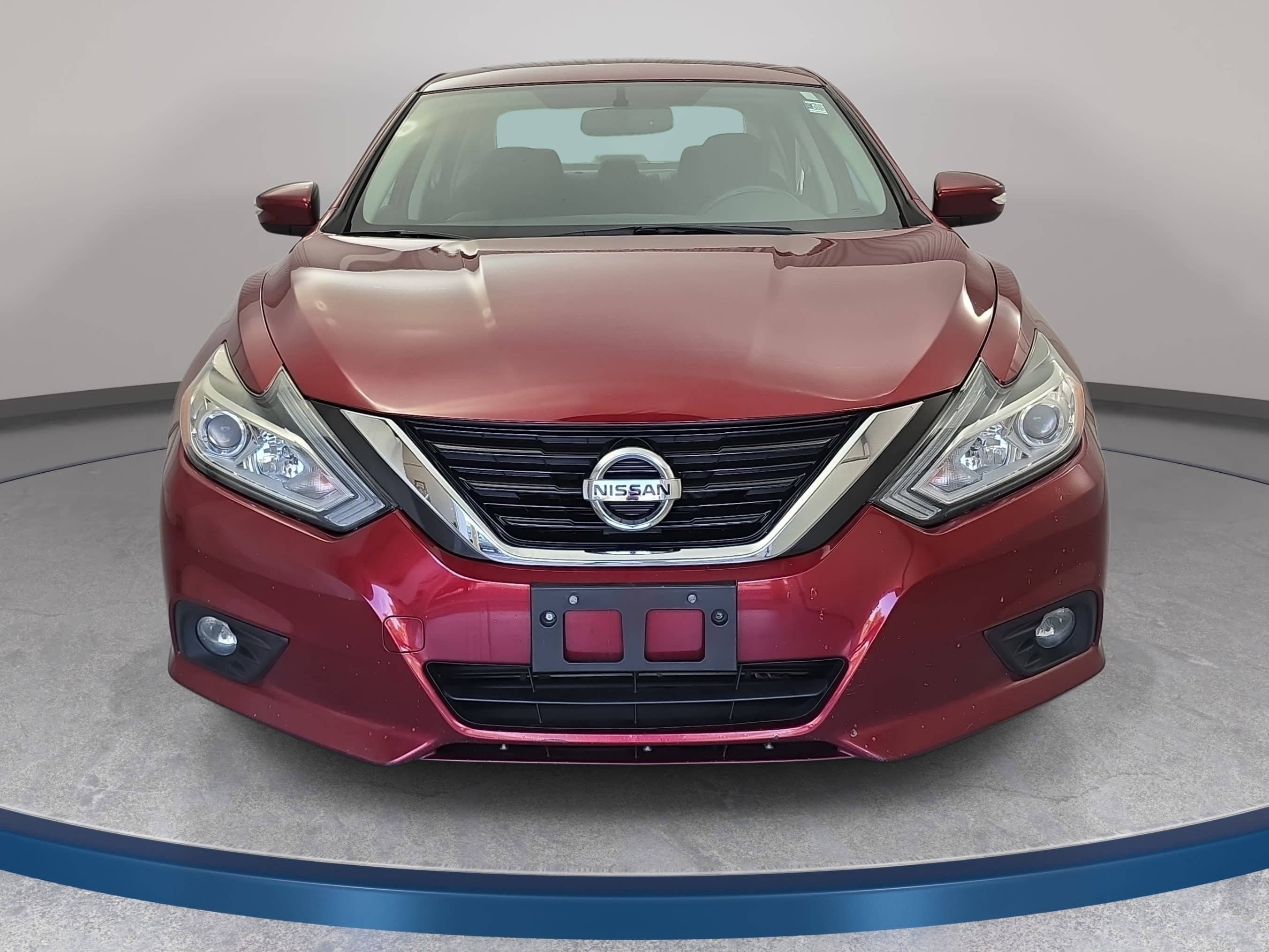 Used 2017 Nissan Altima 2.5 SV w/ Convenience Package FWD image 2