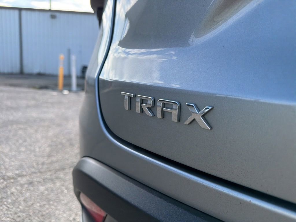 Used 2025 Chevrolet Trax LT image 14