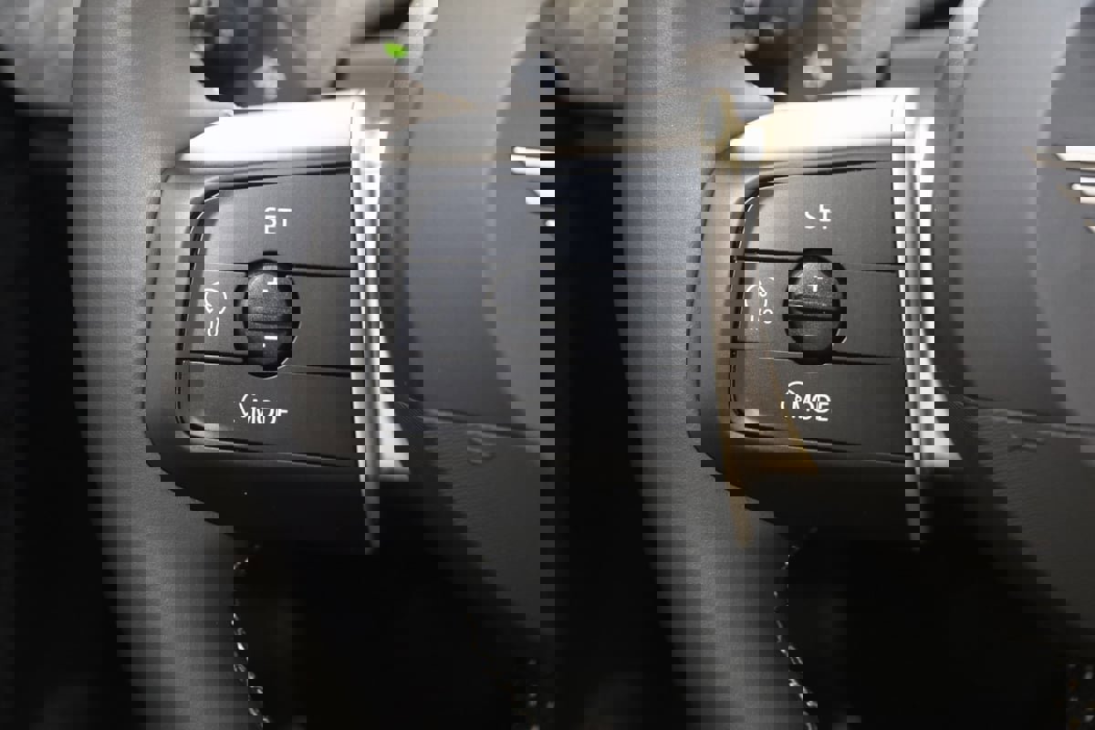 Used 2025 MINI Cooper S image 38