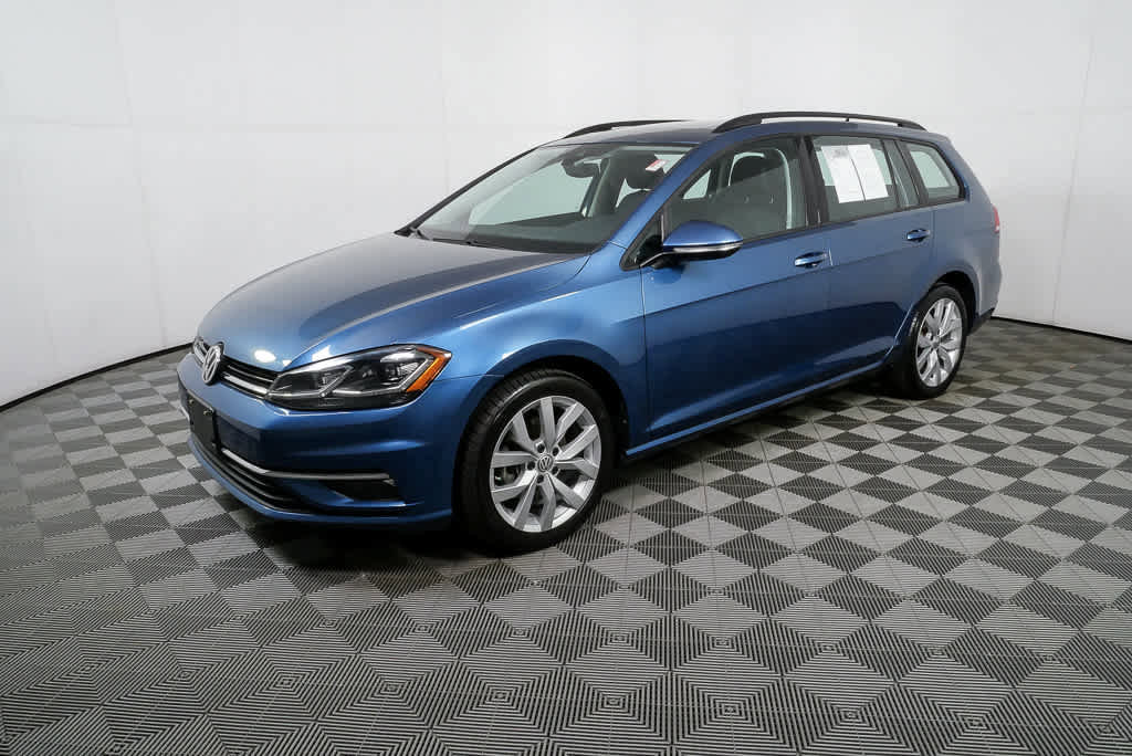 Used 2019 Volkswagen Golf SE image 26