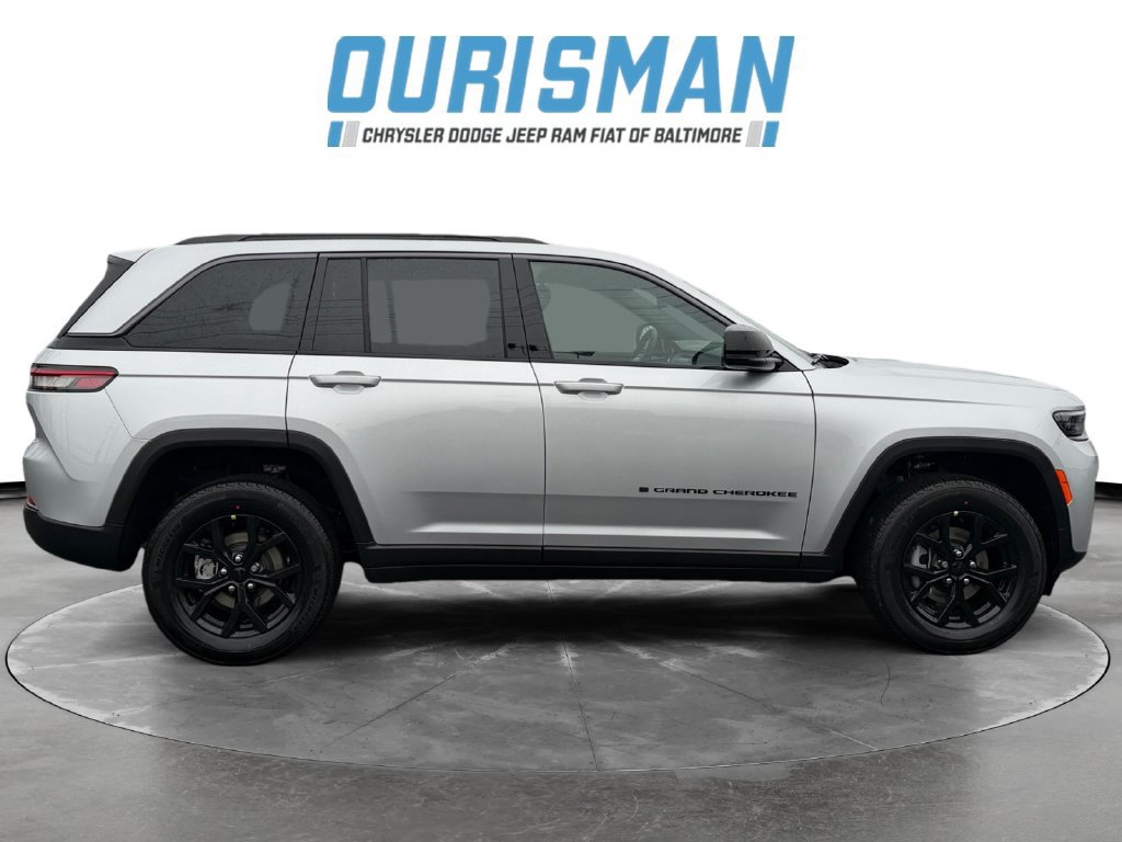 New 2026 Jeep Grand Cherokee Altitude AWD/4WD image 7