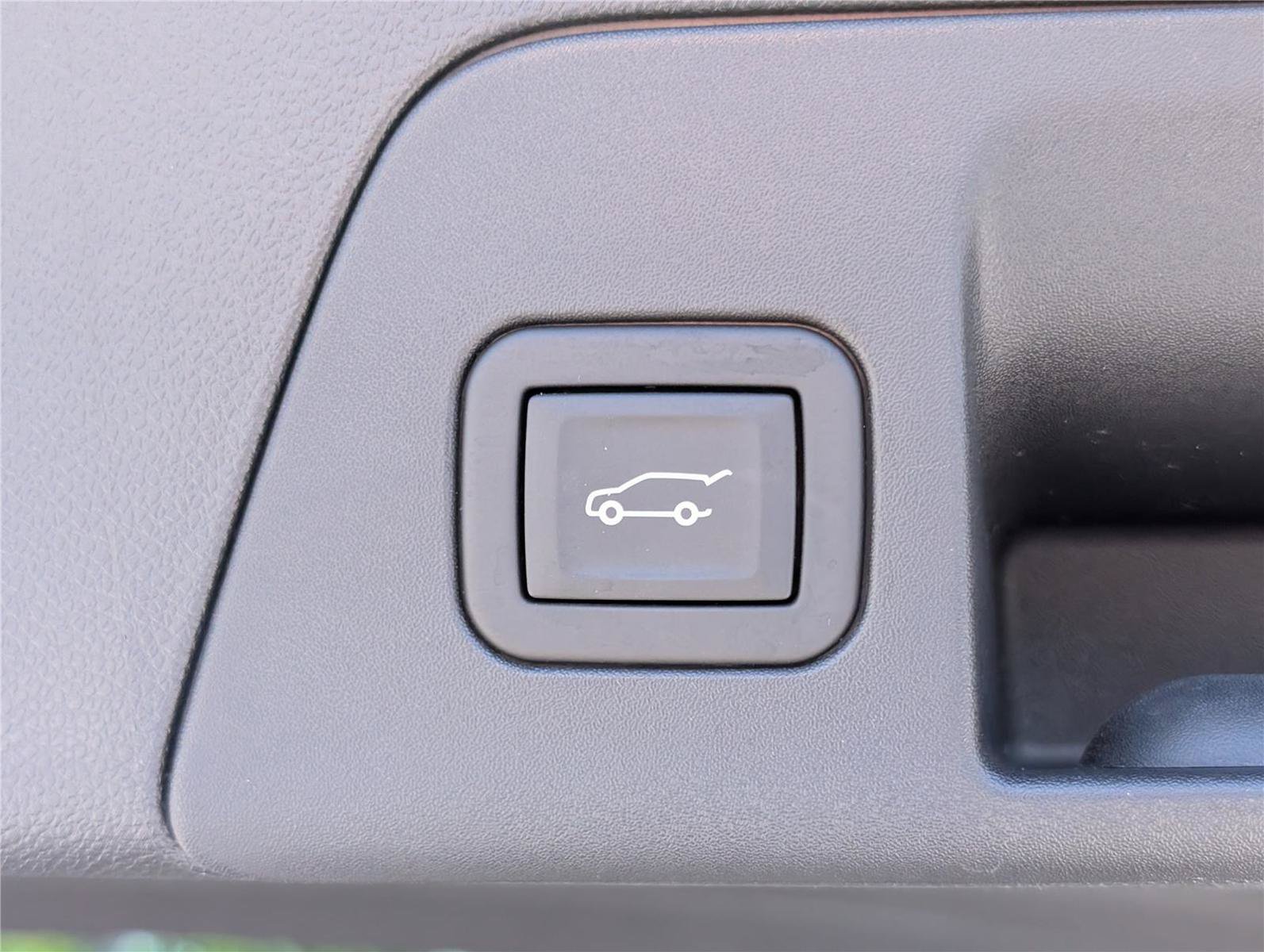 Used 2023 Buick Envision Avenir AWD/4WD image 15