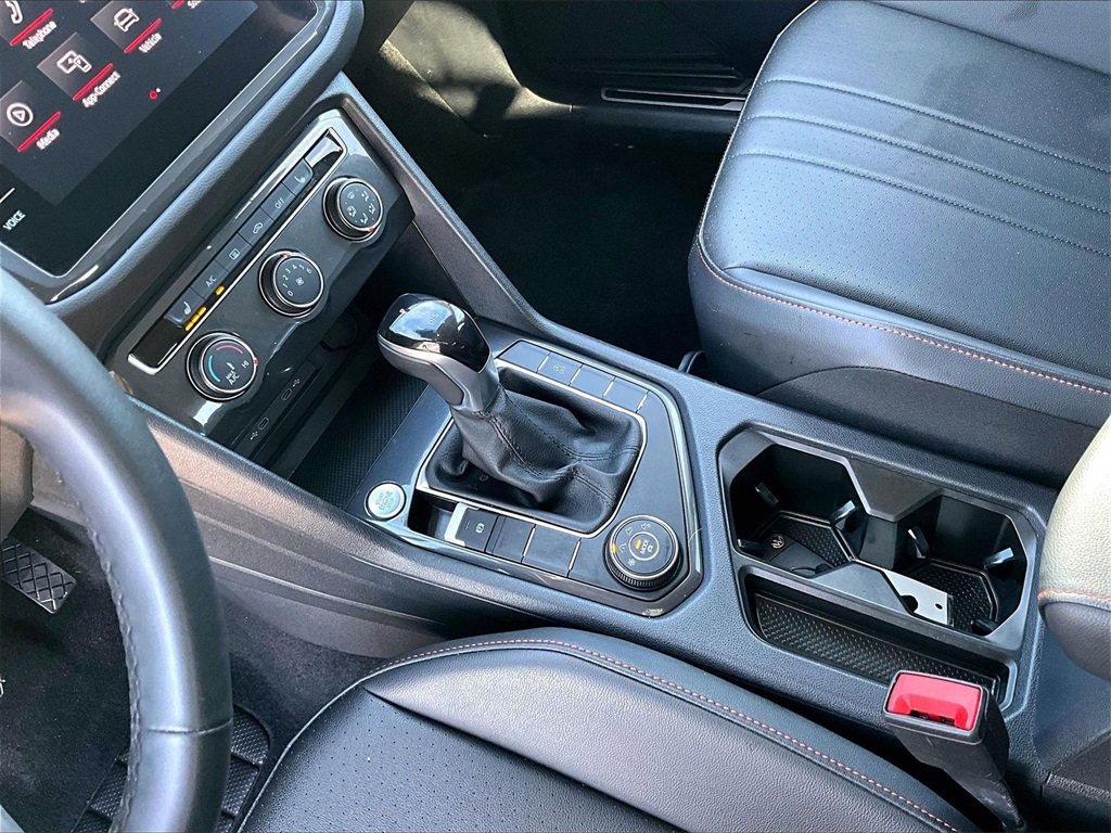 Used 2024 Volkswagen Tiguan Wolfsburg Edition image 17