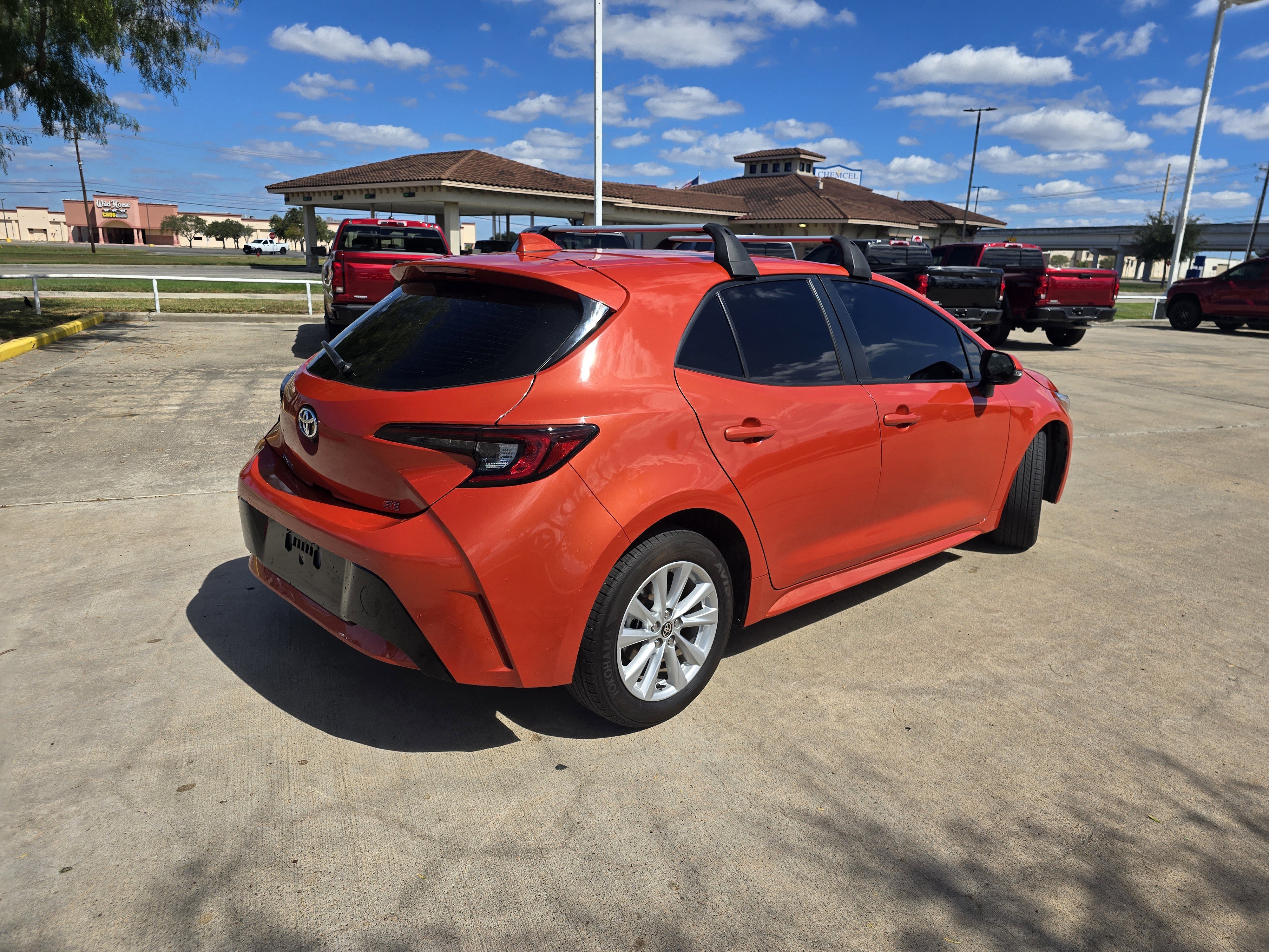 Used 2024 Toyota Corolla SE w/ SE Package image 3