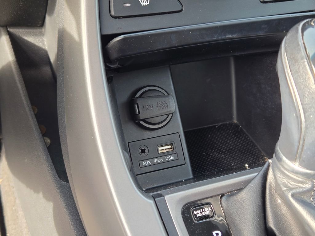 Used 2016 Hyundai Elantra Value Edition image 34