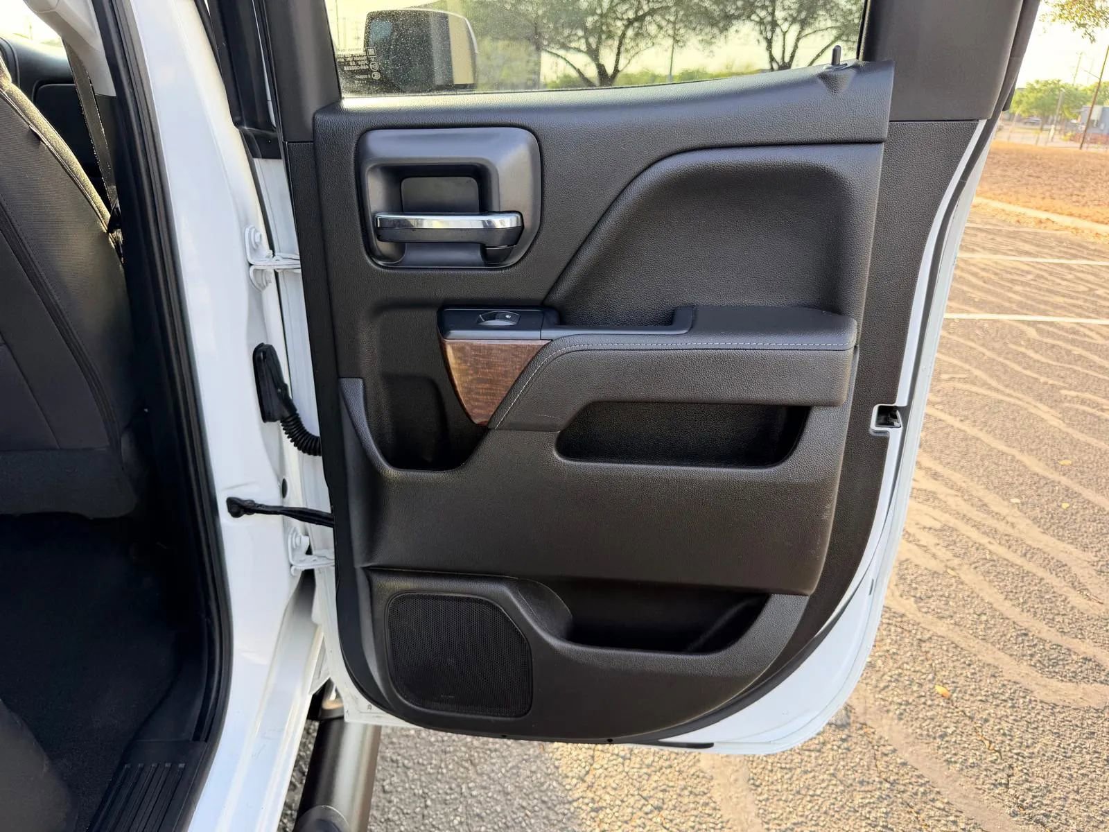 Used 2017 GMC Sierra 1500 SLE w/ SLE Value Package RWD image 19