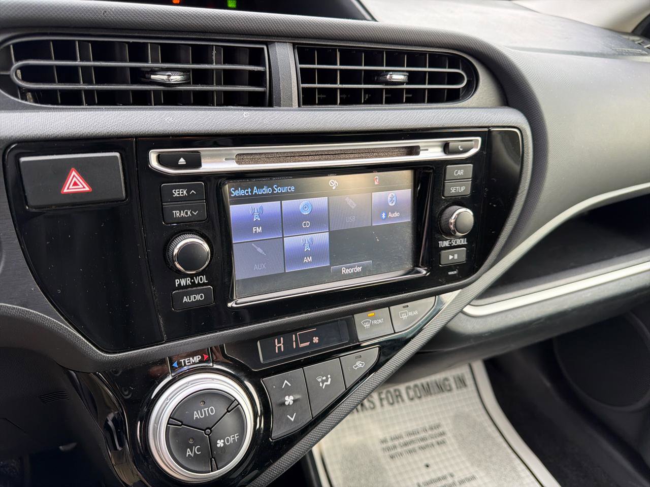 Used 2016 Toyota Prius C Persona Series image 10